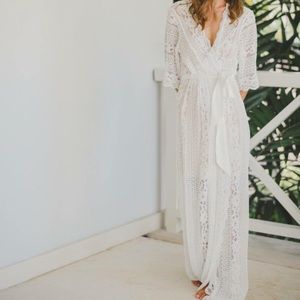 Lace Bridal Robe (Etsy)
